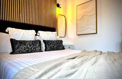 Tudor Hot Tub Family House - Foto 13