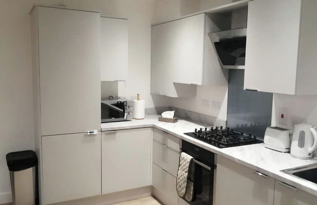 1 Bed Apartment Sleeps 2 - Parking & Wifi - Foto 5