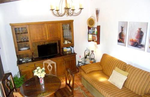 Elegant Apartment in San Cristóbal de La Laguna with Pool – 35 m² - Foto 13