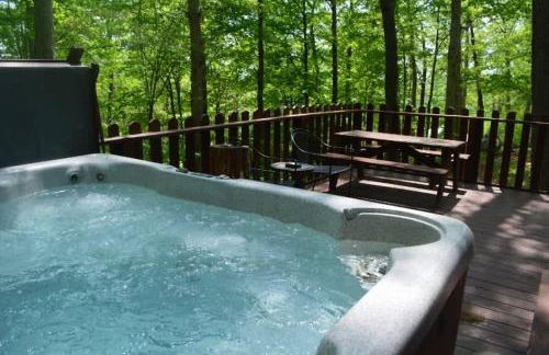 A-Frame Cabin #6 with Hot Tub on Patoka Lake in Southern Indiana - Foto 5