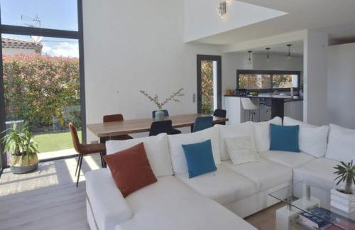 Contemporary Villa with Pool & Jacuzzi - Foto 5