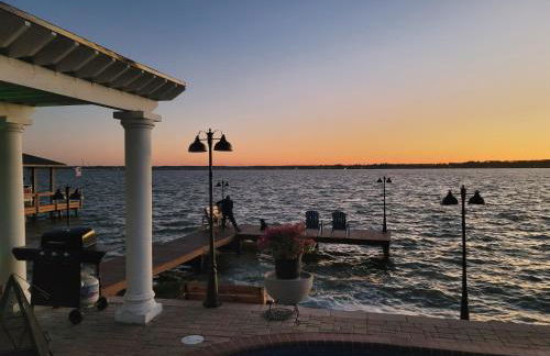 Lakefront Oasis - Photo 53