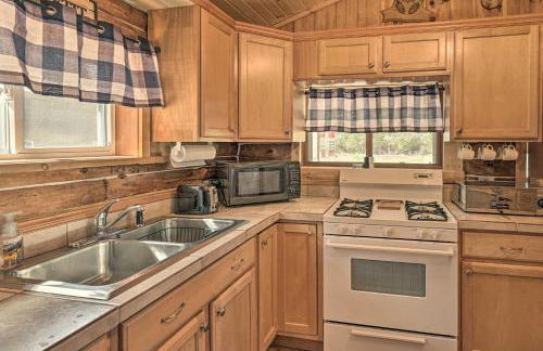 Arkdale Studio Cabin with On-Site ATV Trails! - Foto 12