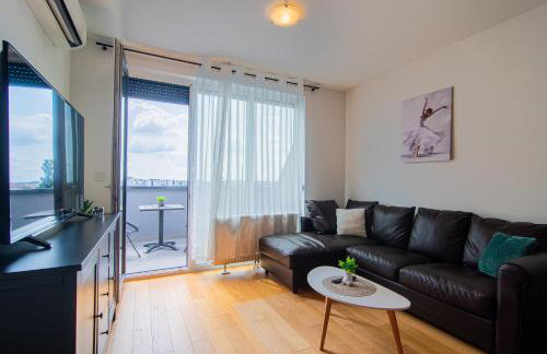 Flexible SelfCheckIns 93 - Zagreb - Garage - Balcony - Bedroom - Photo 1