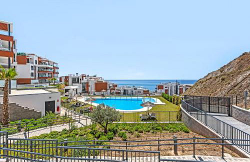 Blue Lady by the Sea - Photo 39