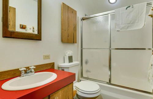 Near Okemo and Killington Home with Sauna and Fireplace - Foto 26