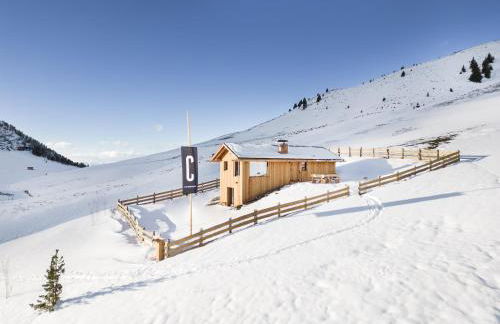 Stay COOPER I DIAMANTIDI Lodge - Modern Mountain Chalet in the Dolomites - Photo 1