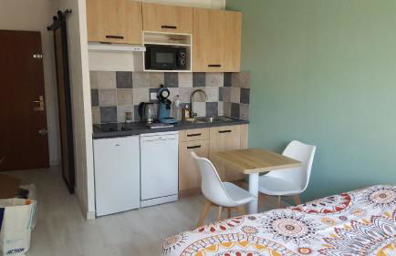 Grand jardin, plage, agréable, hôte reactif - Foto 1