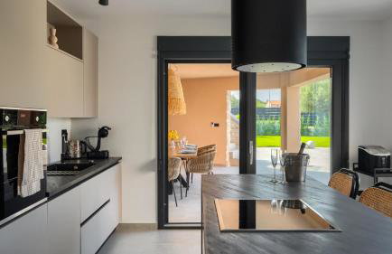 Modern Villa Ava with outdoor pool in Tar - Foto 20