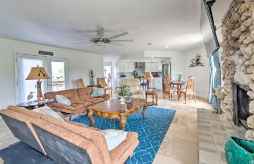 Remodeled Retreat on Homosassa River Canal! - Foto 4