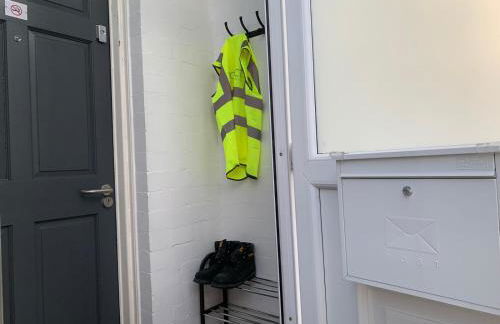 3 bedroom Leeds home for contractors & professionals with free Parking and Netflix nr motorway 5 mins to Royal Armouries - Foto 41