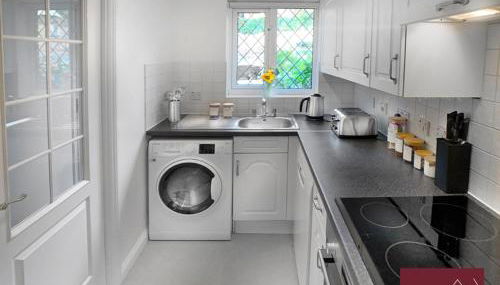 Woking - Parking Garden 2Bed - Foto 5, Other