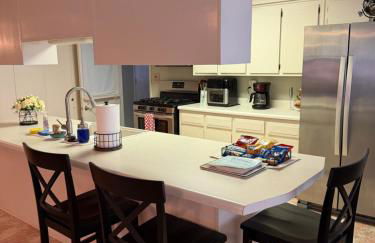 Rare four Bedroom MeadviewVacation Home - Grand Canyon West-Skywalk - Foto 2