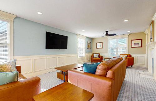 Steps to Holyoke Medical Center! Remote-Work Hub - Foto 6