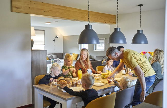 Nice, Child-friendly Villa With a Sauna in Limburg - Photo 28