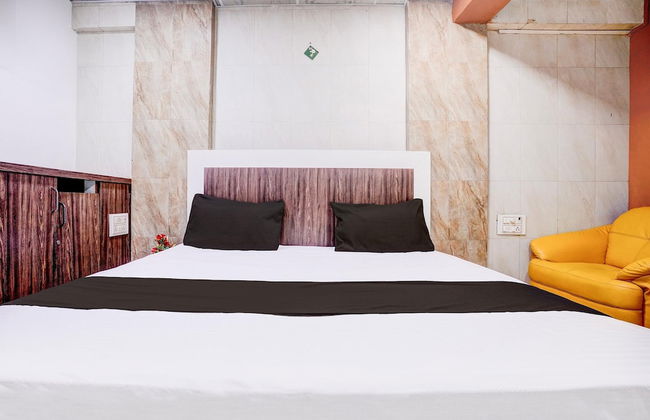 Comfy Stays at Lokhandwala Andheri West - Foto 9