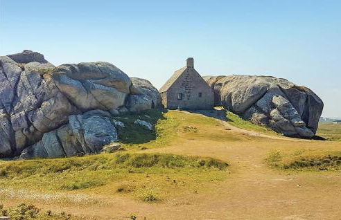 Lovely Home In Guisseny - Photo 35