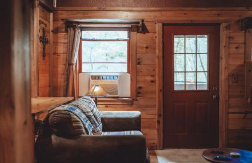 Great Frontier Cabin at American Heartland Cabins - Photo 9