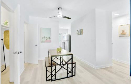 1BR Miami Beach Apt with King plus 2 Queens & Smart TV - Foto 3