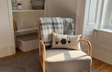 Taylor Close - Spacious Central Ferry Flat - Photo 28