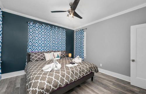 Quirky & Chic 3BR in Montrose - Perfect for Families & Groups - Foto 15