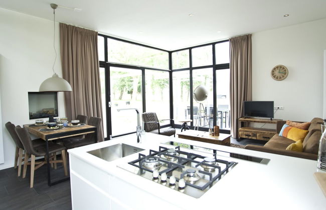 3 bedroom House in Nijkerk with swimming pool and terrace - Photo 4