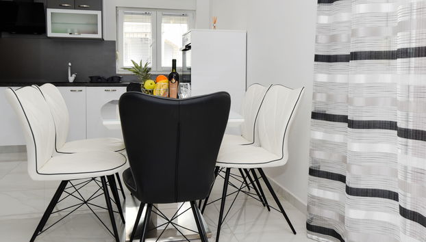 Ika - Foto 3, Kitchen / Dining Room