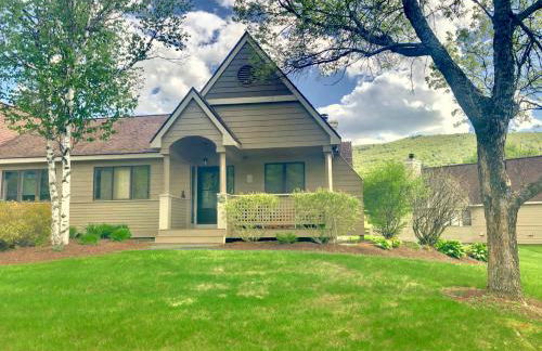 G2 Sunny and homey Fairway Village Townhome right on the Omni Mount Washington Hotel golf course - Foto 1