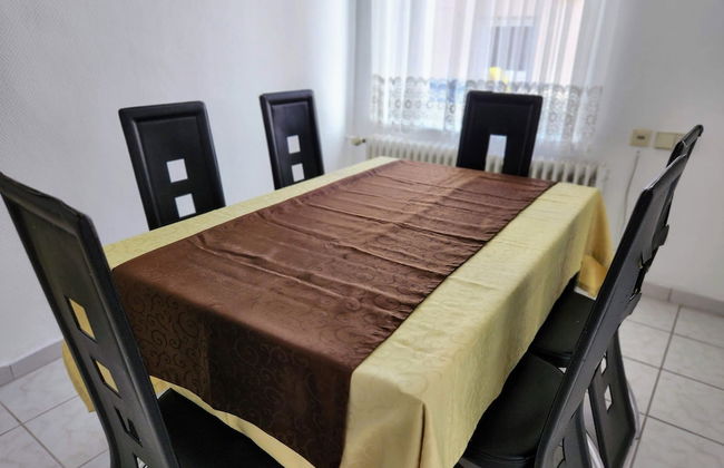 Entire House for Fitters and Craftsmen - Foto 1