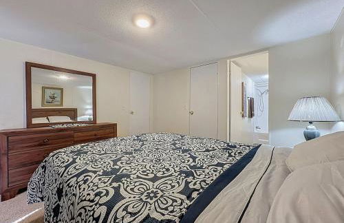 Forest Hideaway • Screened Porch • Grill - Foto 37