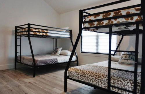 Amazing New House - Waterfront Getaway + Boat Dock - Foto 31