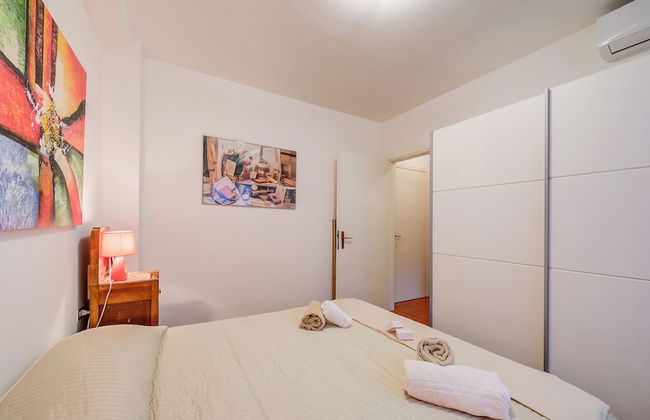 Franka House Terrace Private & Lake View - Photo 4