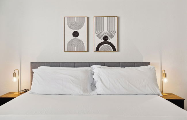 Fresh Modern Home with Pool BBQ - Foto 1