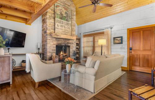 Lodge with Grill, Fireplace and Club Access - Foto 6