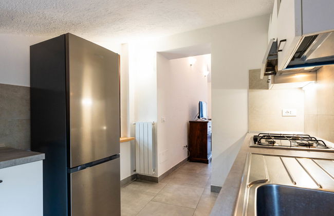 3 bedroom Apartment in Diano Castello with swimming pool and garden - Photo 9