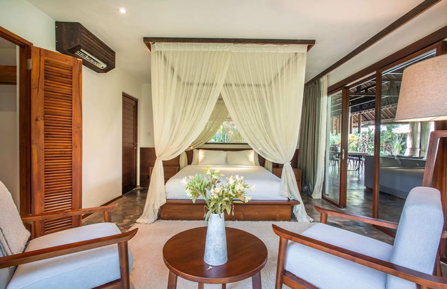 Luxury Jungle Villa, 3 BR, Ubud With Staff - Foto 6