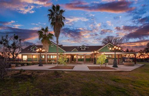 Yosemite Gateway Sleeps 18 - Coarsegold Villa near Bass Lake - Foto 53