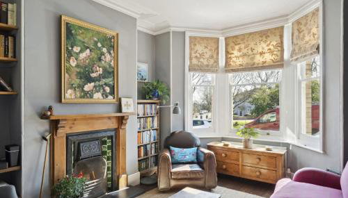 Beautiful Victorian Home on Peaceful Green Square - Foto 2