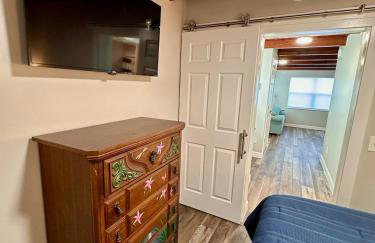 Cottage 31, Hibiscus Hut - Dora Canal Court - a downtown, waterfront community - Foto 21