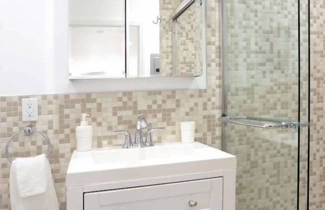 Charming 2br/2ba Cottage - Close to the Beach - Foto 30