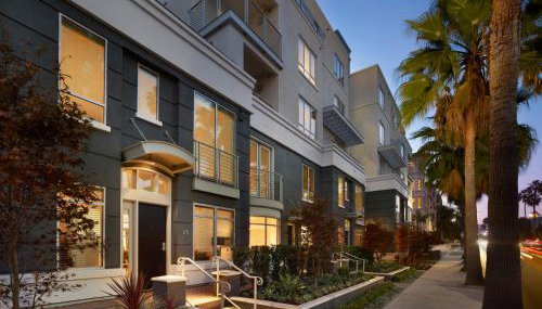 AKA Beverly Hills - Photo 3