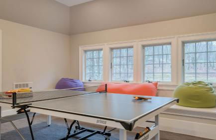 Secluded Estate Optional Guest House, Pond, Playroom, Gym & Theater Sunny Pond by Avantstay - Foto 98