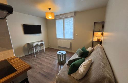 Petite pause en centre ville avec parking - Foto 3