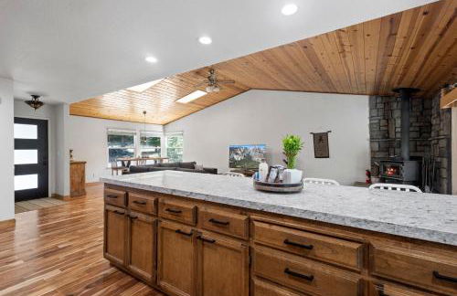 Peaceful Creekside Buddha Retreat - Foto 5