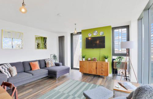 Canary Wharf Escape - Stylish 2BR - Canal Views & City Lights - Foto 11