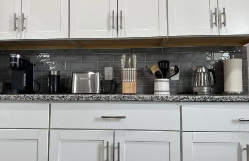 Urban Retreat 2BR Near Downtown - Foto 12