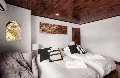 Mansion of Belleayre Mountain! POOL, SAUNA, Game Room - Foto 46