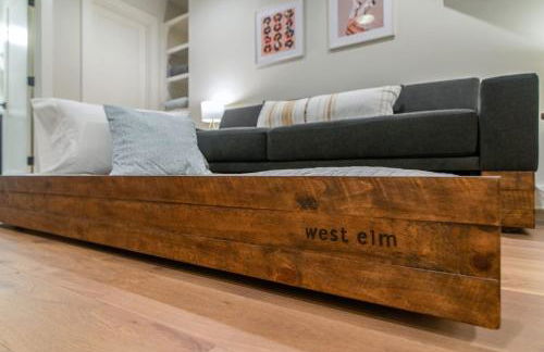 7BR Retreat, Rooftops, Garages, Walkable to Faves 5 Mins to Nissan Stadium, Less than 10 Mins to Broadway, 24 Hr Hospitality, Great for Groups - Foto 53