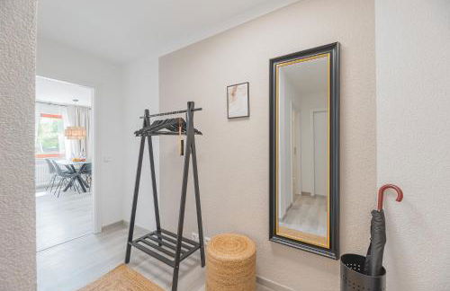 Cruwzo - Fantastic Apartment with Balcony and Parking - Foto 19