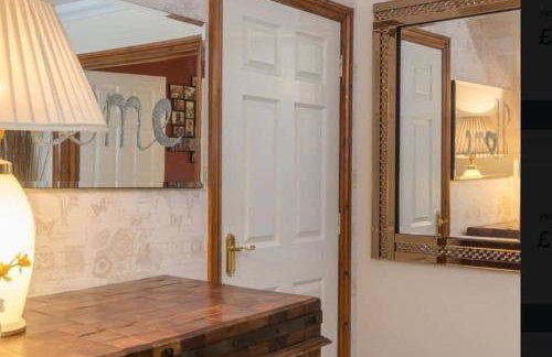 Spacious Home, 6 large bedrooms, full sky package, sleeps 14 - Foto 14